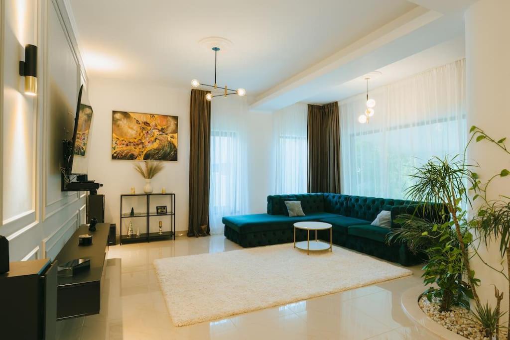 Therme - Corbeanca By The Lake Luxury Villa Bagian luar foto