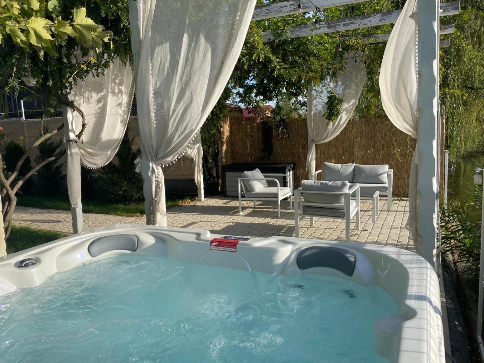 Therme - Corbeanca By The Lake Luxury Villa Bagian luar foto